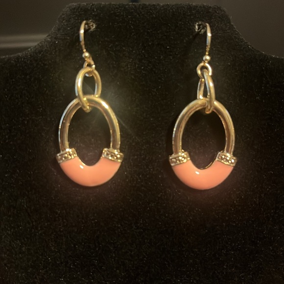 Avon Modern Links Statement Necklace and Earring Set. New - Picture 3 of 4